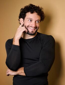 Sport oder Entspannungsmassage von kräftigen Händen in Mitte - Berlin