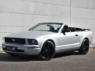 Ford Mustang, 4.0 Convertible V6 Automatik, Jahr 2006 - Stutensee