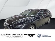 VW Passat Variant, 2.0 TDI Elegance Stand, Jahr 2024 - Wolfsburg