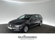 VW Passat Variant, 1.5 TSI Business, Jahr 2023 - Überlingen