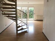 Renovierte 3-ZKB Maisonette-Wohnung mit Terrasse + Stellplatz - Saarbrücken