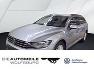 VW Passat Variant, 1.5 TSI Business, Jahr 2024 - Wolfsburg