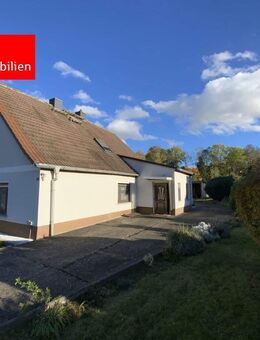 Einfamilienhaus mit großen Grundstück in perfekter Lage. Das Highlight des Hauses ist der großzügige - Altenburg