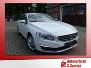 Volvo V60 2.0 Autom. Tempom.,Navi, Sitzh., AHK abnb. - Potsdam