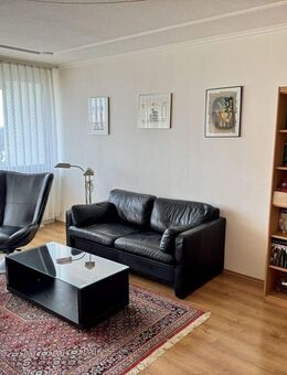 Lichtdurchflutete Eigentumswohnung mit Fernblick - Tiefgaragenstellplatz+Außenstellplatz & Küche - - Rödermark