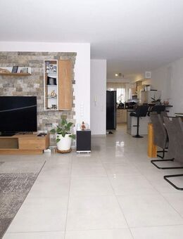 Neuwertiges, großzügiges Reihenendhaus mit Garten - Schifferstadt