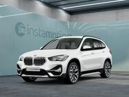 BMW X1, xDrive20i xLine Adaptives Fahrwerk, Jahr 2019 - München
