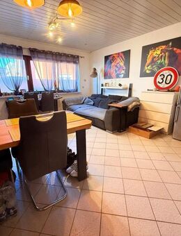 Kleine, schöne EG mit Garten und EBK - Plankstadt