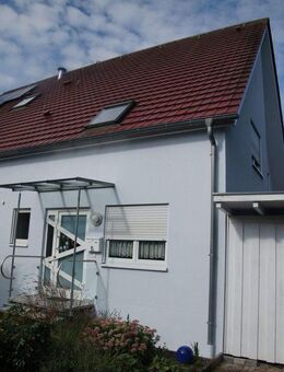 PROVISIONSFREI - Doppelhaushälfte mit Ausbaureserve in ruhiger Waldrandlage - Weisendorf