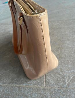 Louis Vuitton Houston Handtasche Beige - Heldenstein