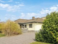 Winkelbungalow mit großem Grundstück in ruhiger Lage von Frankfurt-Preungesheim - Frankfurt (Main)