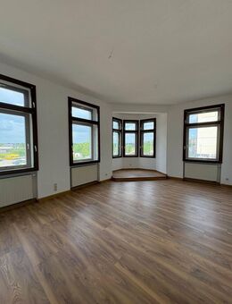 Großzügige 4-Zimmer-Wohnung mit Balkon - Perfekt für Familien! - Plauen