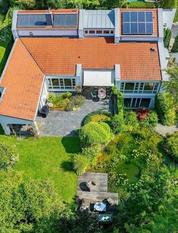 +++ Refugium mitten in München +++ traumhaftes Grundstück +++ Indoor-Pool +++ - München