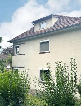 Charmante Erdgeschosswohnung mit kleinem Wintergarten und eigenem Gartenteil - Bielefeld