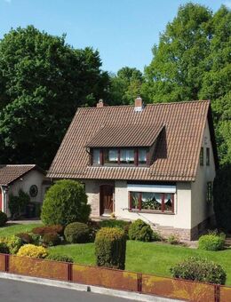 Charmantes Einfamilienhaus mit großem Grundstück und viel Potenzial - Kassel