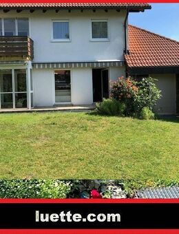 Einfamilienhaus (DHH), solide vermietet, 7 Zi, ca. 150 m² Wohnfl., in ruhiger, sonniger Lage, ideal für Familie mit K... - Görwihl
