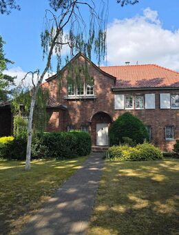 Stattliche Fabrikanten-Villa mit Doppelgarage auf einem Parkähnlichen Gartengrundstück - Zeuthen