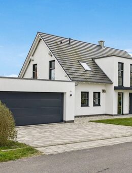 Traumvilla vor Störtebeker-Kulisse in Ralswiek auf Rügen - Ralswiek