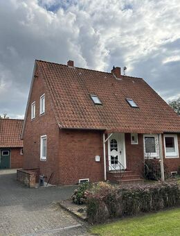 Solides Zweifamilienhaus mit Nebengebäude und zusätzlichem Bauplatz - Martfeld