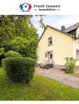 Freistehendes Einfamilienhaus in Gees - 4 Schlafzimmer & 2 Badezimmer - tolles, teilbares Grundstück - Gerolstein