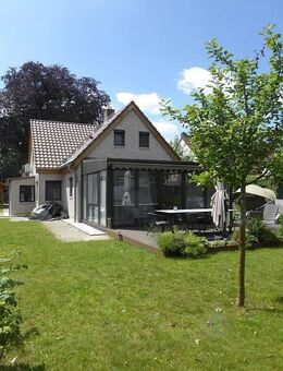 PARADIESISCH SCHÖN !! Freistehendes Einfamilienhaus mit 139 qm Wohnfläche auf 778 qm Grund - Rangsdorf