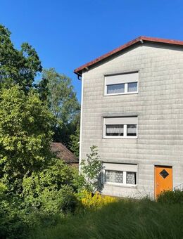 Freistehendes Haus mit Anbau nahe der Stadtmauer Bärnaus - Bärnau