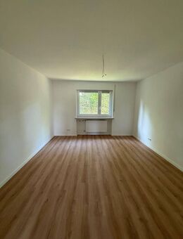 Kernsanierte Wohnung (Erstbezug) in Alterlangen - Erlangen