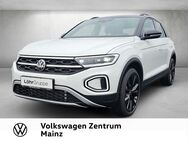 VW T-Roc, 1.5 l TSI Style"Black Style", Jahr 2022 - Mainz