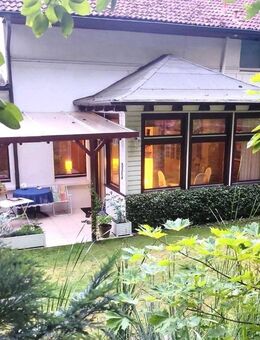 Verstecktes Gartenparadies im Innenhof - ruhig & charmant - Hamburg