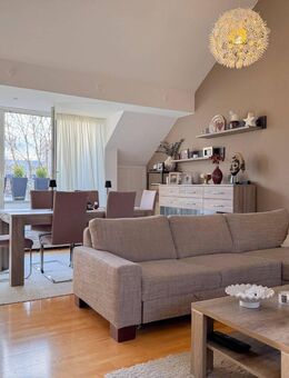 *** großflächige 2,5-Zimmer-Wohnung *** mit Außenstellplatz in Berg-am-Laim *** - München