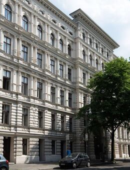 Komfortabel und modern - 2-Zimmer-Altbauwohnung im denkmalgeschützten Riehmers Hofgarten - Berlin