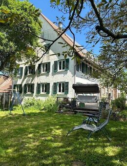Pferdehaltung? Bauernhaus mit Scheune, Nebengebäuden und viel Land zu verkaufen! - Attenweiler