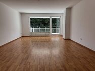 Tolle 2,5-Zimmer-Wohnung in ruhiger Lage mit großem Sonnenbalkon - Großhansdorf