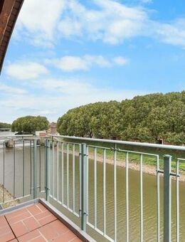 Attraktive 2-Zimmer-Maisonettewohnung mit Weserblick in begehrter Lage - Bremen Teerhof - Bremen