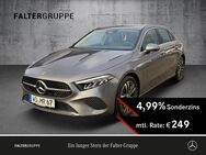 Mercedes A 180, AMBIENTE, Jahr 2023 - Grünstadt