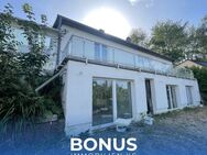 Renovierungsbedürftiges Wohnhaus in guter Wohnlage von Birken-Honigsessen * Wfl. ca 147 m² * Garten - Birken-Honigsessen
