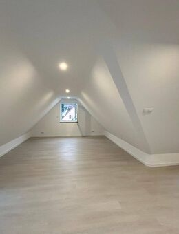 Renovierte 1-Zimmer-Wohnung in der Lohrer Innenstadt - Dachgeschoss - Lohr (Main)