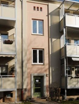 Für Paare oder kleine Familien! Grüner Innenhof / West-Balkon / Tageslichtbad mit Wanne! - Gera