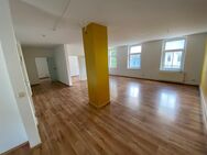 Besondere 3 - Raum Wohnung mit Balkon und Loft-Chrakter - Gera