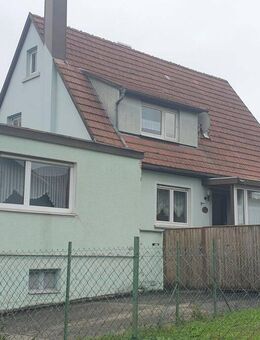 Generationenhaus mit vielen Zimmern und Garten - Riedenheim