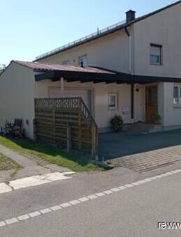 Zweifamilienhaus mit Gewerbehalle - Burghausen