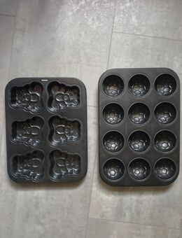 Muffin Backform Fußball Soccer von Zenker oder Bär/ Bärchen , 12 Fußball - Muffins bzw. 6 Bärchen antihaftbeschichtet - Bibertal