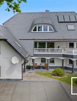 Luxuriöse Architektenvilla! 1.417 m² Grundstück in ruhiger Traumlage mit modernster Technik und ELW - Wirsberg