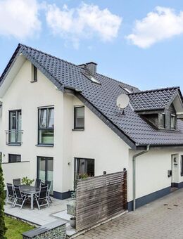 Modern und energieeffizient - Doppelhaushälfte in toller Sackgassenlage in Paderborn - Paderborn