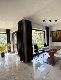 Freiwerdende Erdgeschosswohnung mit großem Wohnbereich und Terrasse in Müngersdorf - Köln