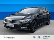 VW Passat Variant, 2.0 TDI Elegance R-Line Business Premium, Jahr 2023 - Herford (Hansestadt)