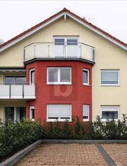 MODERN, HELL, IN RUHIGER LAGE - Stuttgart