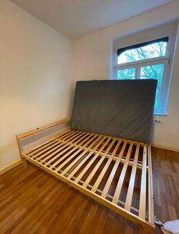 Bett mit Lattenrost und Matratze - Dresden