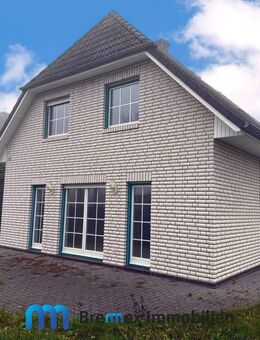 Attraktives Einfamilienhaus mit moderner PV-Anlage - Weyhe