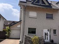 Familienfreundliche Doppelhaushälfte mit viel Platz in ruhiger Lage in Nievenheim - Dormagen